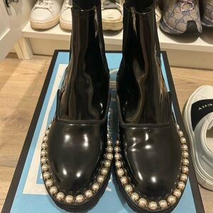 Suecomma Bonnie Elegant Black Pearl-Trimmed Ankle Boots